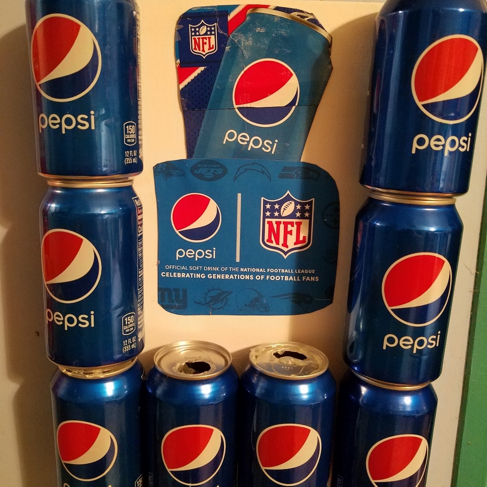 Handmade Pepsi Wall Hanging Decor I made this on a 11×14 canvas board. Please - Picture 5 of 8